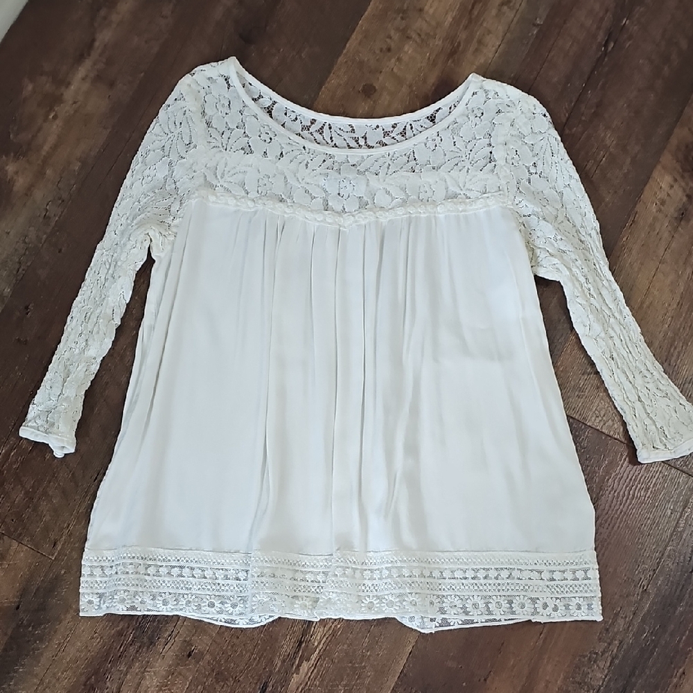 JJ Boutique Womens M Cream Lace Blouse